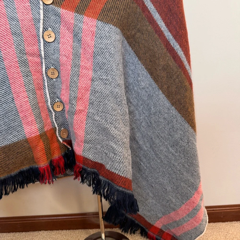 Rustic Plaid Fringe Scarf Shall Wood Buttons Yellowstone Ranch Pancho One‎ Size